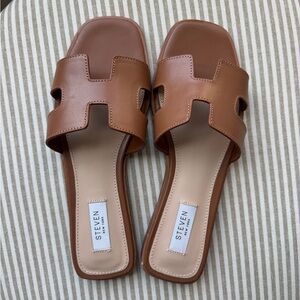 Steve Madden Sandals (never worn)